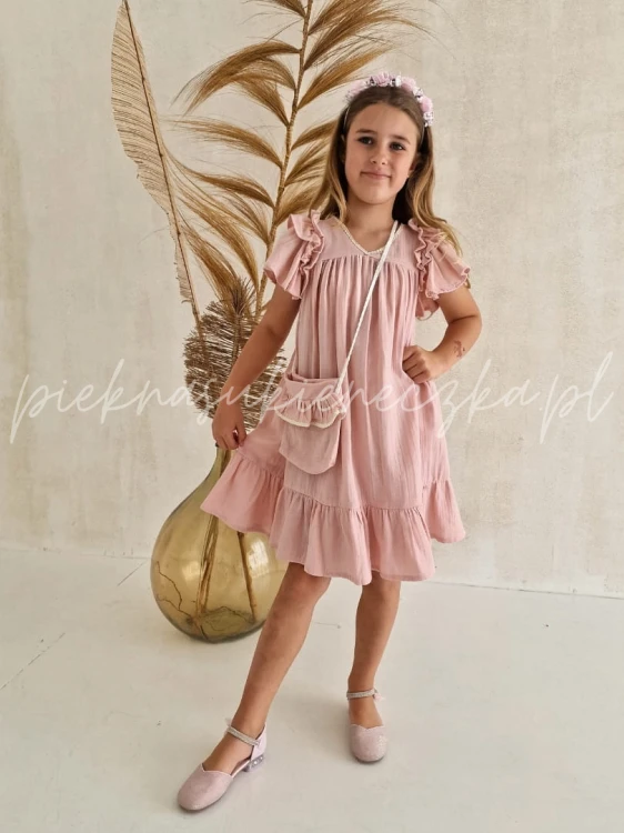 bawelniana-sukienka-z-falbankami-rozowa-w-zestawie-z-torebka