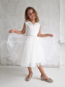Nuna- sukienka dla dziewczynki z ozdobną górą i tiulowym dołem biała
