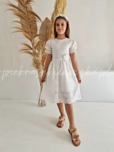 Seluna- biała sukienka ażurowa z ozdobnymi rękawkami 