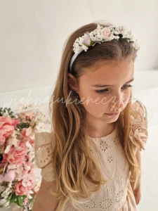 Opaska dla dziewczynki z białymi i fioletowymi różyczkami