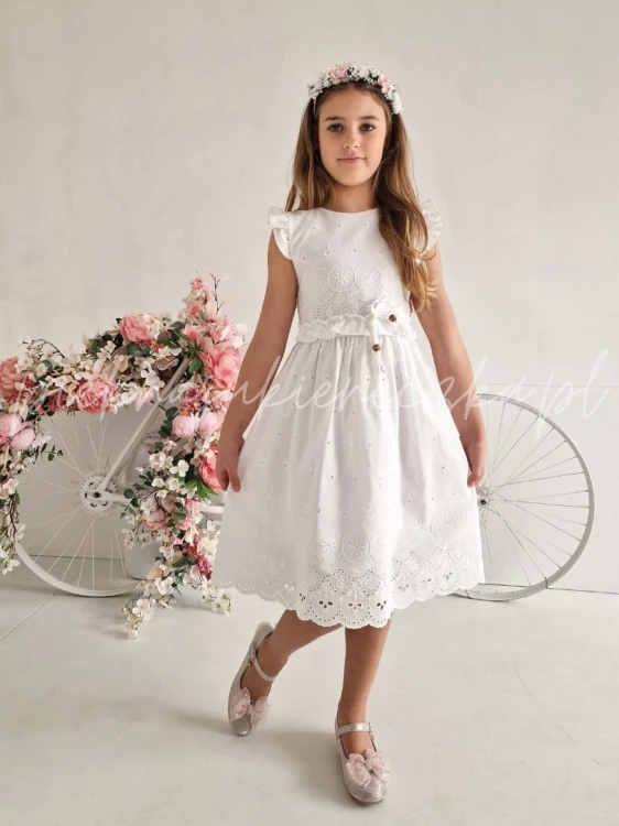 biala sukienka boho z azurowej bawelny